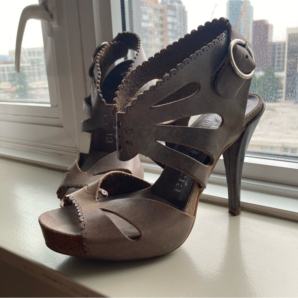 Pedro Garcia Tan Leather Cutout Heels